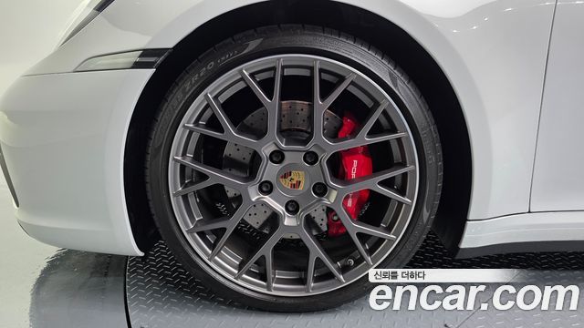 Porsche 911 Carrera 4S Cabriolet - фото 3