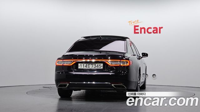 Lincoln Continental 10-го поколения 3.0 AWD - фото 3