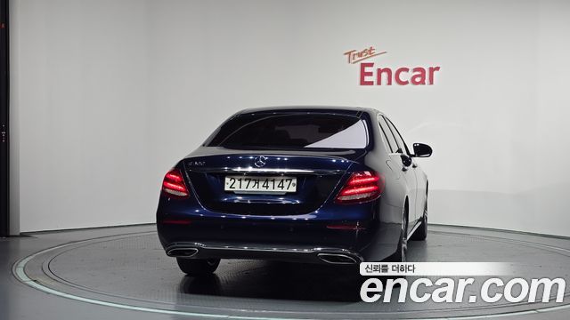 Mercedes-Benz E-Class W213 E300 Avantgarde - фото 3