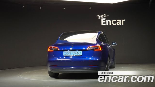 Tesla Model 3 Standard Range Plue RWD - фото 3