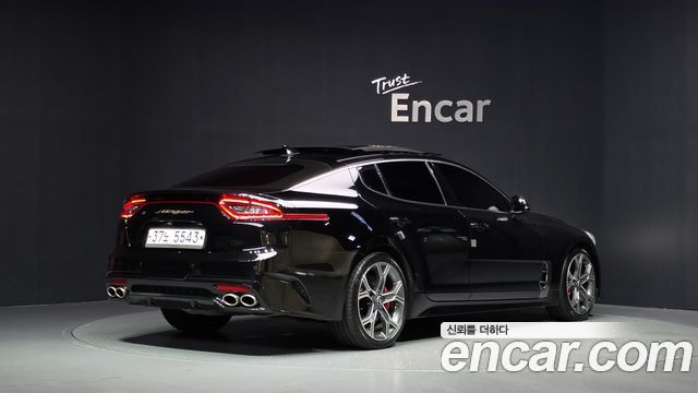 Kia Stinger 2.0 Turbo 2WD Platinum - фото 1
