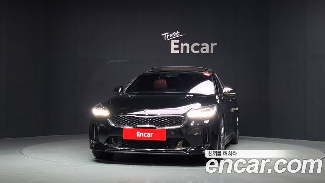 Kia Stinger 2.0 Turbo 2WD Platinum - фото 2