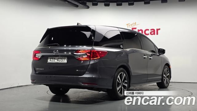 Honda Odyssey 3.5 5th - фото 1