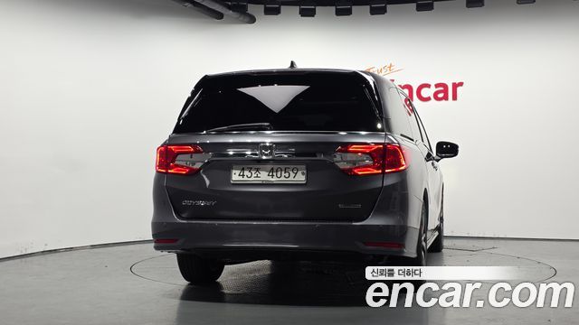 Honda Odyssey 3.5 5th - фото 3