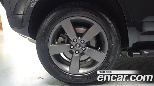 Land Rover Defender L663 110 D300 X-Dynamic HSE - фото 4