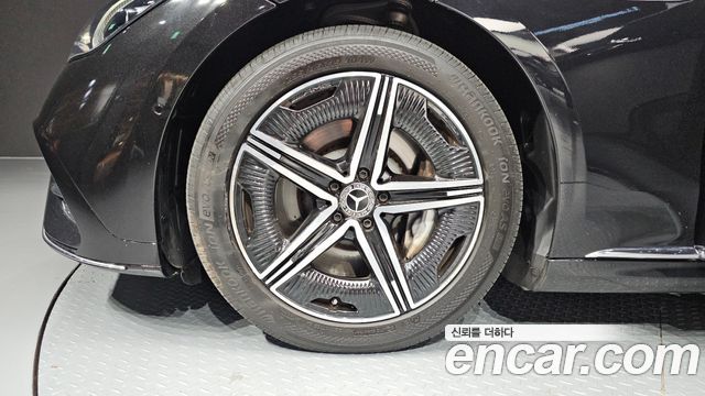 Mercedes-Benz EQE V295 EQE350+ - фото 3