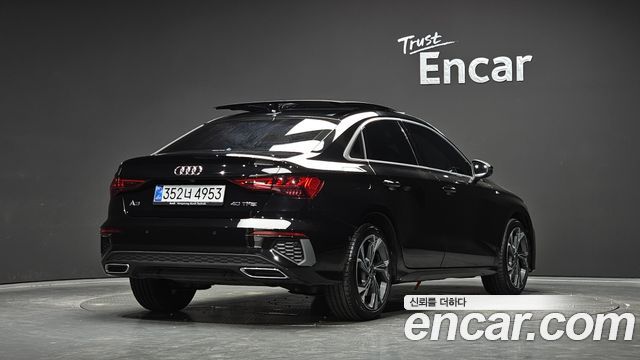 Audi A3 40 TFSI Premium - фото 1