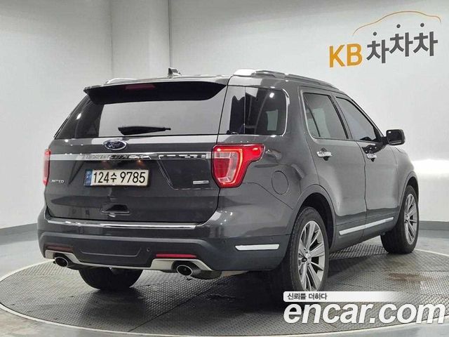 Ford Explorer 6-го поколения 2.3 LimIted 4WD - фото 2