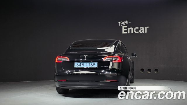 Tesla Model 3 Long Range AWD - фото 3