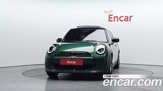 Mini Cooper S 4-го поколения 5 Door Favoured - фото 2