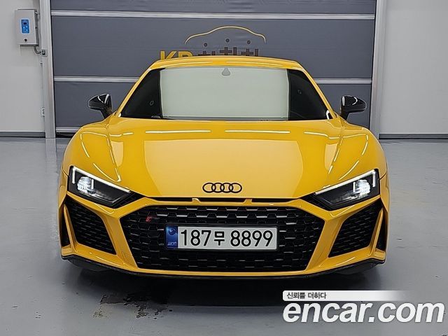 Audi R8 5.2 V10 Performance Coupe - фото 1