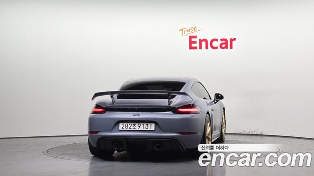 Porsche 718 Cayman 4.0 GT4 - фото 3