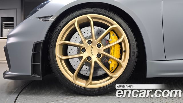 Porsche 718 Cayman 4.0 GT4 - фото 4