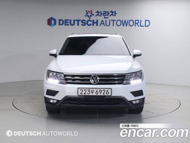 Volkswagen Tiguan 2-го поколения 2.0 TSI 4Motion - фото 2