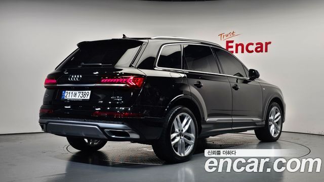 Audi Q7 45 TDI Quattro Premium - фото 1