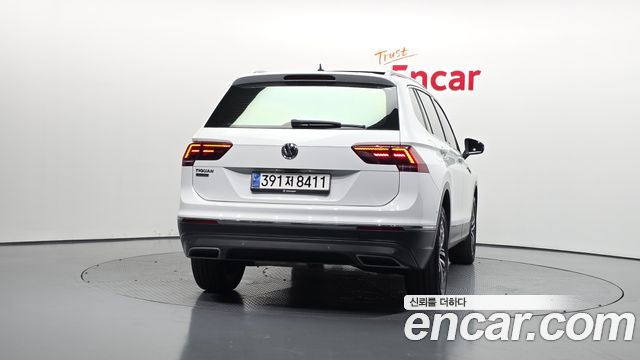 Volkswagen Tiguan Allspace 2.0 TDI Prestige - фото 3