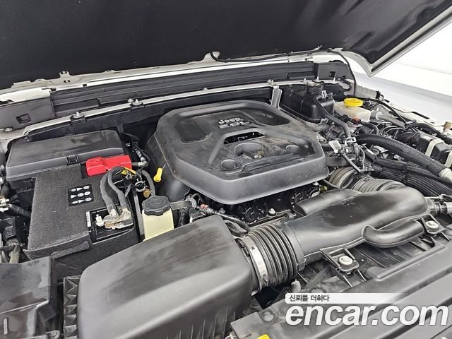 Jeep Wrangler JL 2.0 Overland 4Door - фото 4