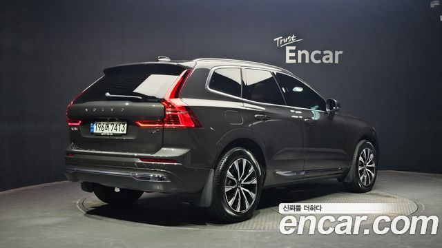 Volvo XC60 2-го поколения B5 Ultra Bright - фото 0