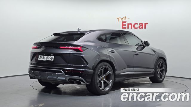 Lamborghini Urus 4.0 V8 - фото 0