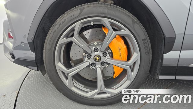 Lamborghini Urus 4.0 V8 - фото 3