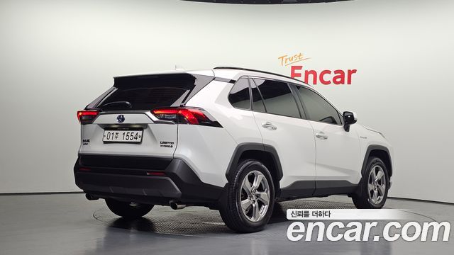 Toyota RAV4 5-го поколения 2.5 4WD Hybrid - фото 1