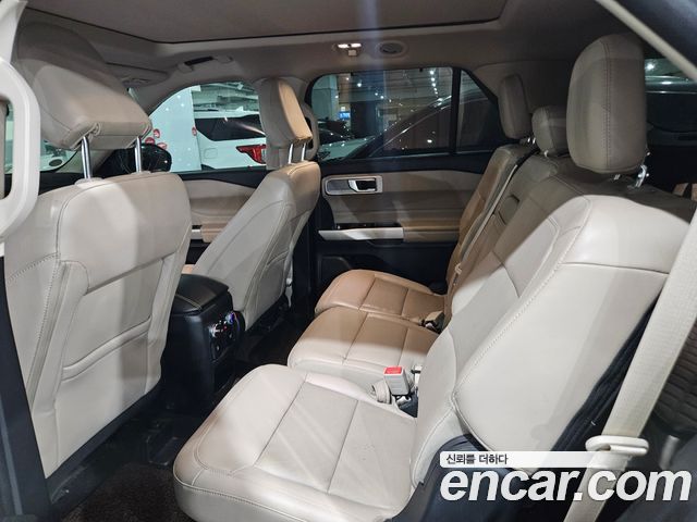 Ford Explorer 6-го поколения 2.3 LimIted 4WD - фото 3