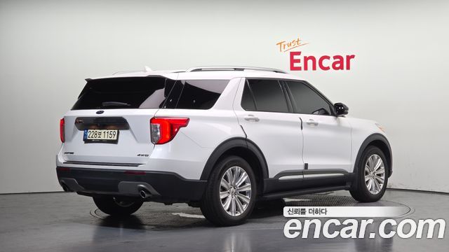 Ford Explorer 6-го поколения 2.3 LimIted 4WD - фото 1