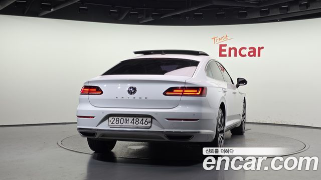 Volkswagen Arteon 2.0 TDI Premium - фото 3