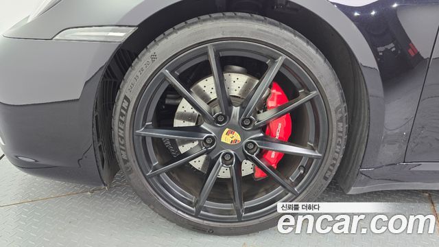 Porsche 911 Carrera 4S - фото 4