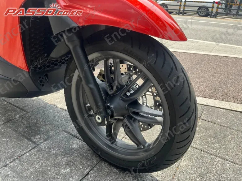 Piaggio Beverly 400 S - фото 4
