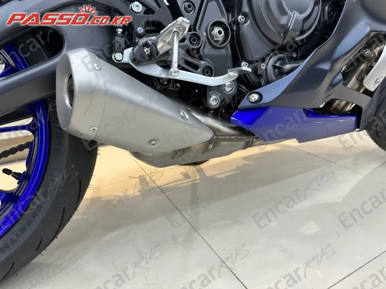 Yamaha Yzf R7 - фото 6