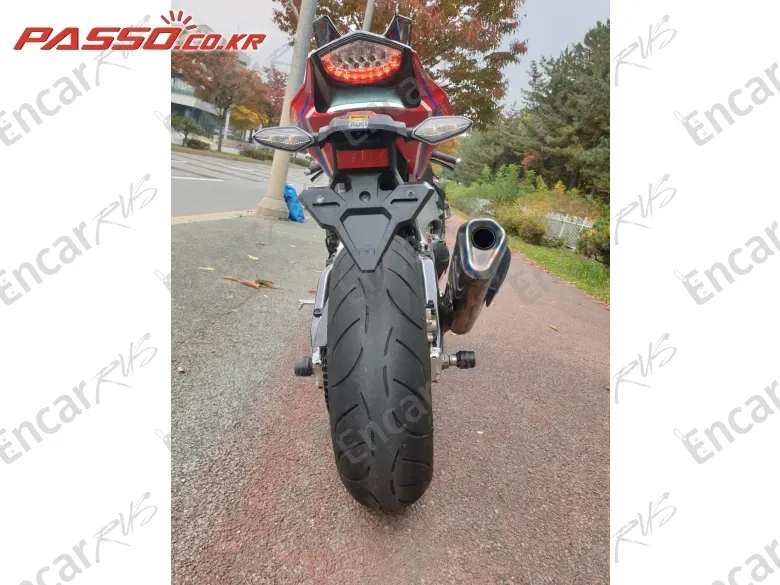 Honda Cbr 1000 Rr Sp - фото 2