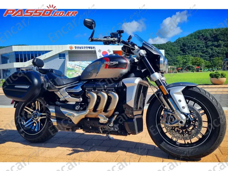 Triumph Rocket Ⅲ Gt - фото 0