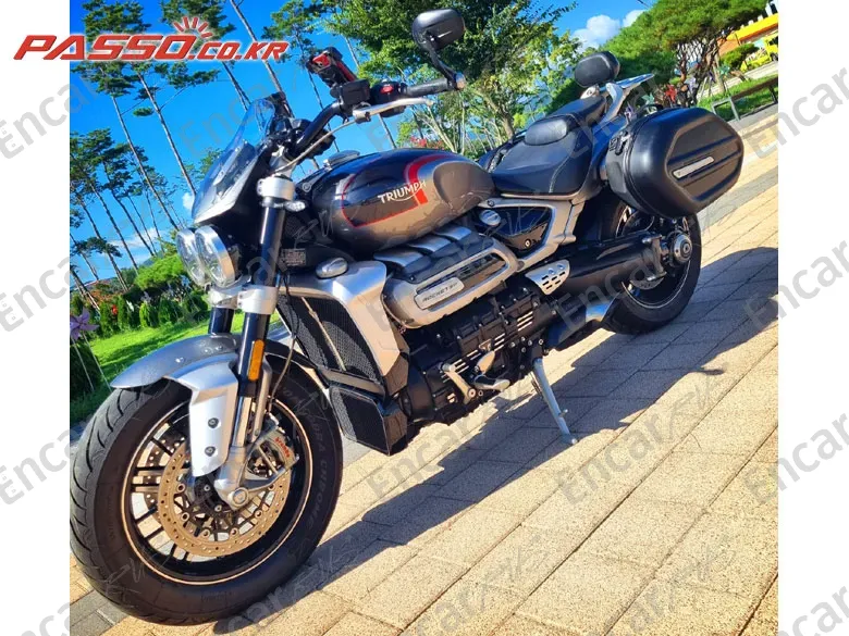 Triumph Rocket Ⅲ Gt - фото 1