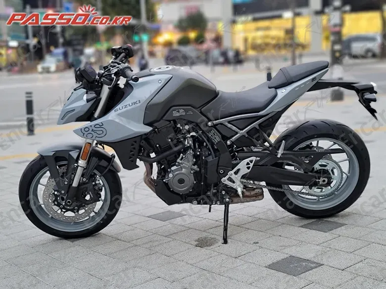 Suzuki Gsx 8 S - фото 1
