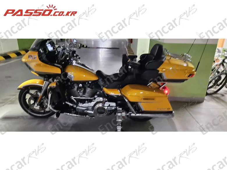 Harley-Davidson Fltruse Cvo Road Glide Ultra - фото 1