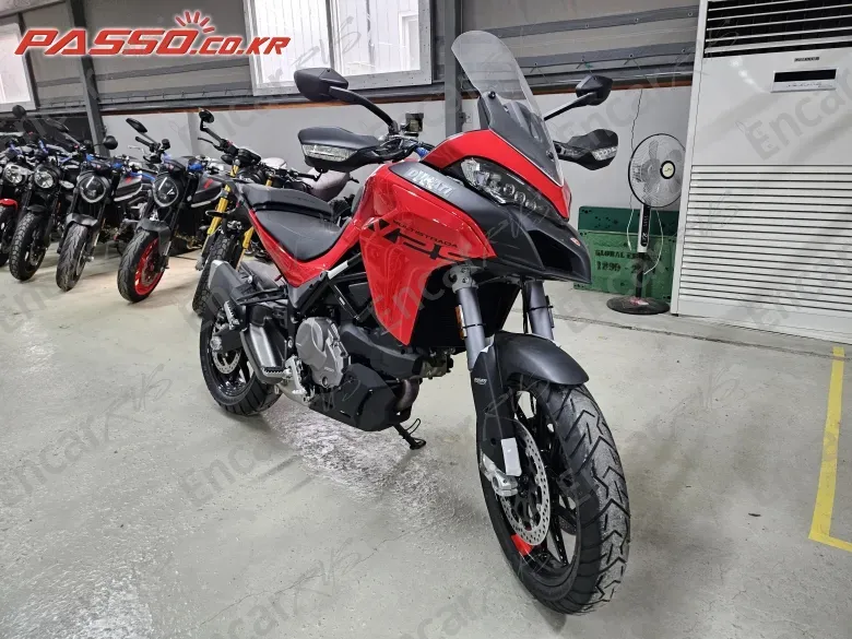 Ducati Multistrada V2 S - фото 1