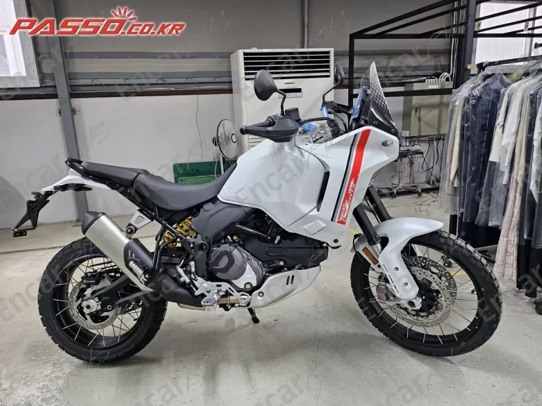 Ducati Desert X - фото 0