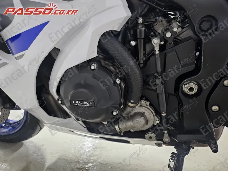 Suzuki Gsx R 1000 R - фото 4