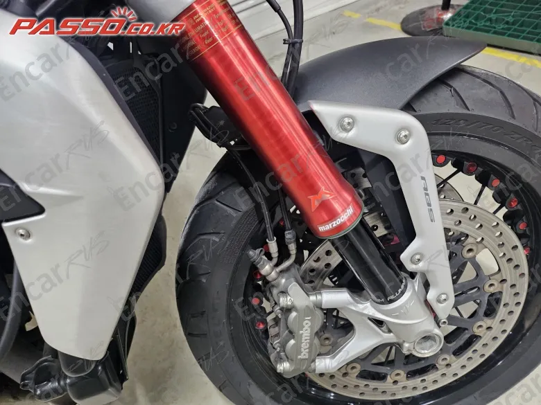 Mv Agusta Dragster 800 Rr - фото 3
