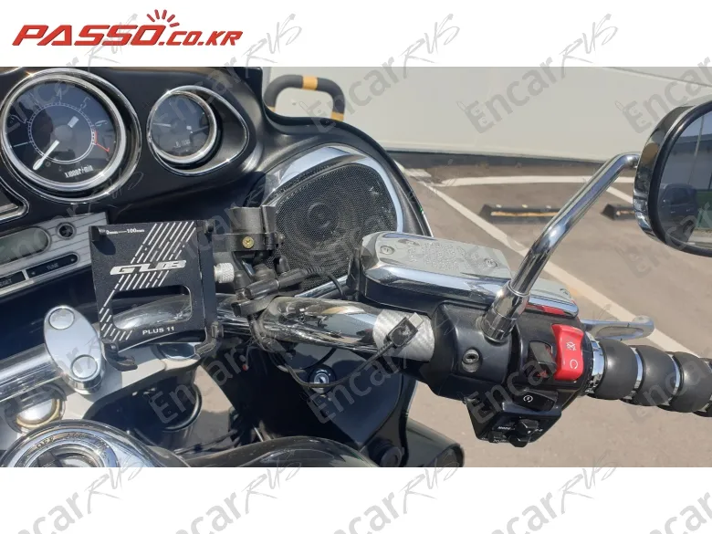 Kawasaki Vulcan 1700 Voyager Abs - фото 3