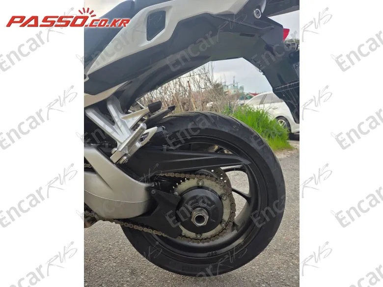 HONDA VFR 800 - фото 5