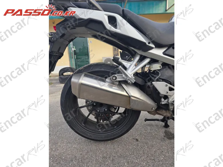 HONDA VFR 800 - фото 6