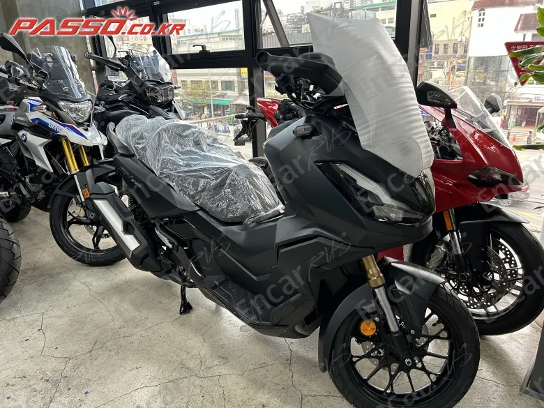 Honda Adv 350 - фото 4