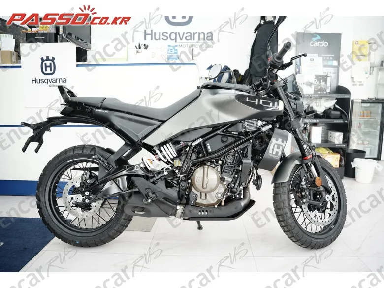 Husqvarna Svartpilen 401 - фото 0