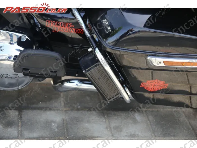Harley-Davidson Flhtk Electra Glide Ultra Limited - фото 2