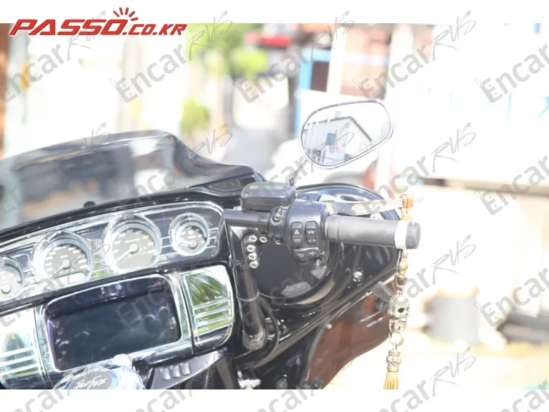 Harley-Davidson Flhtk Electra Glide Ultra Limited - фото 3