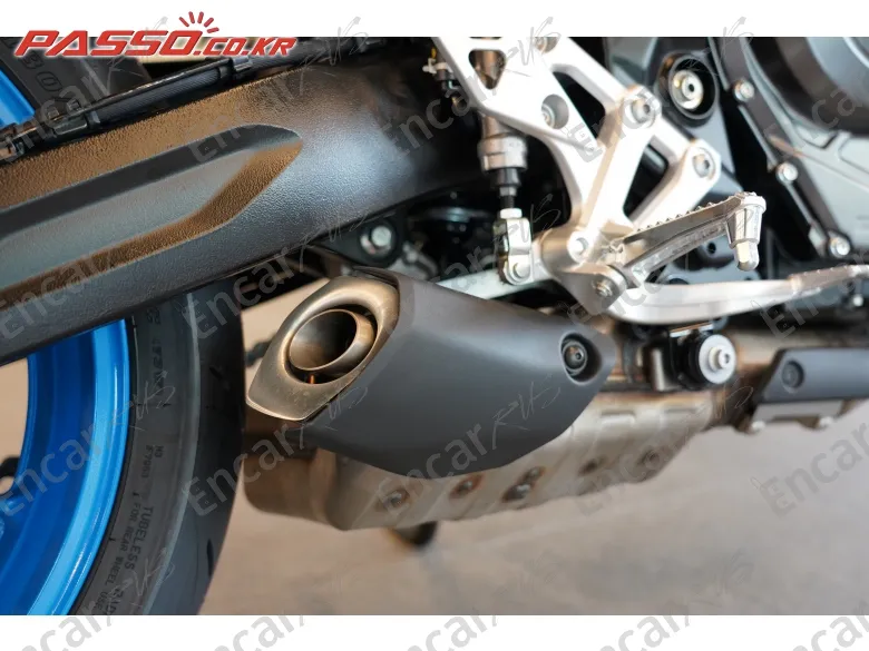 Suzuki Gsx 8 S - фото 6
