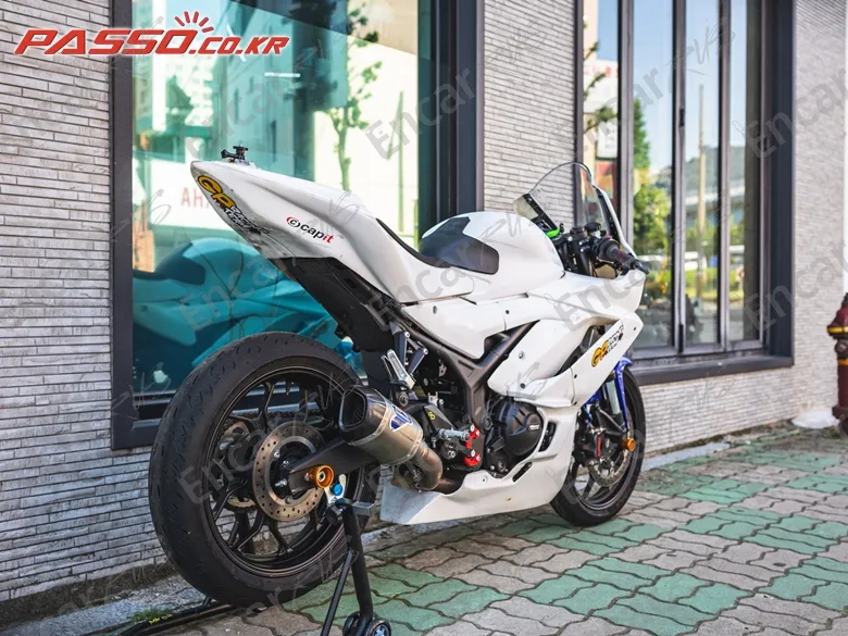 YAMAHA YZF R3 - фото 2