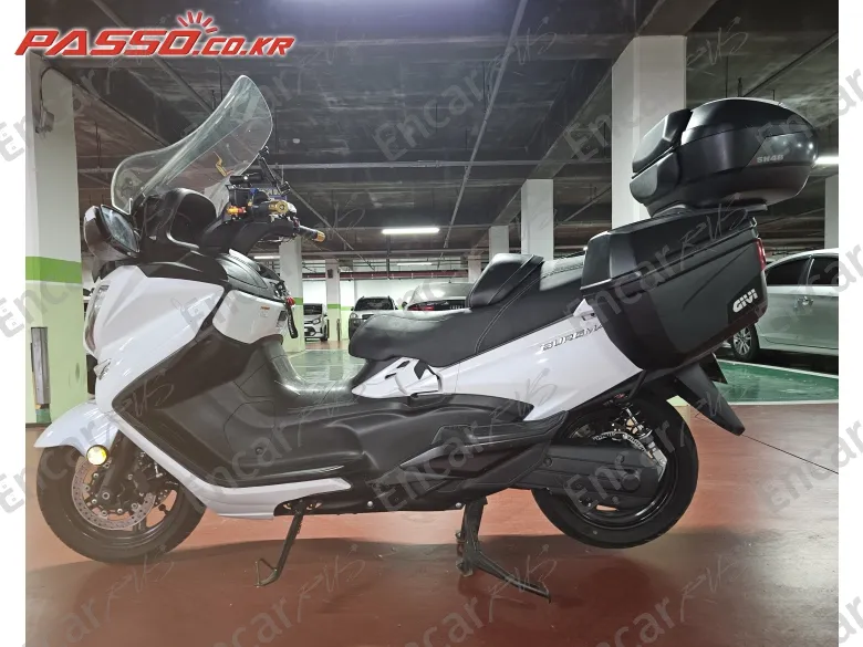 Suzuki Burgman 650 Executive - фото 1